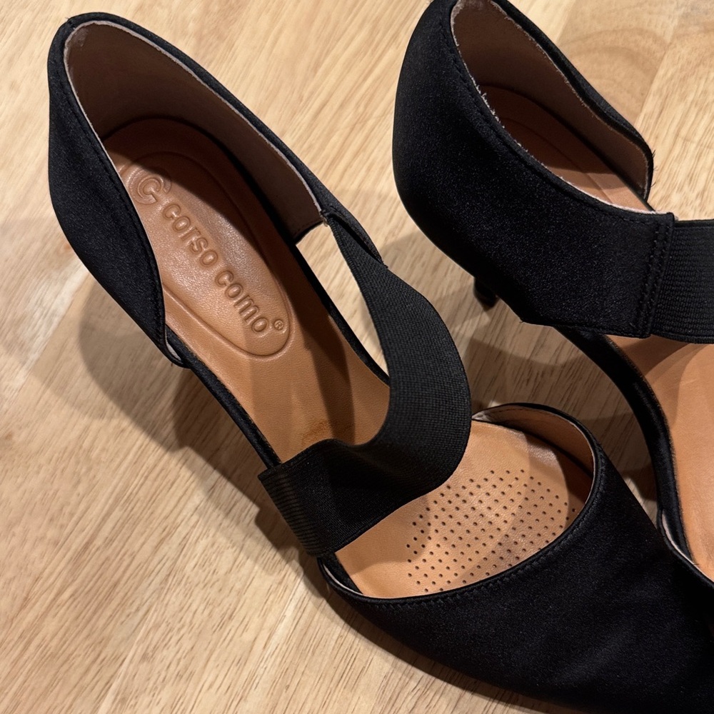 Corso Como Black Strappy Heels  size 6
